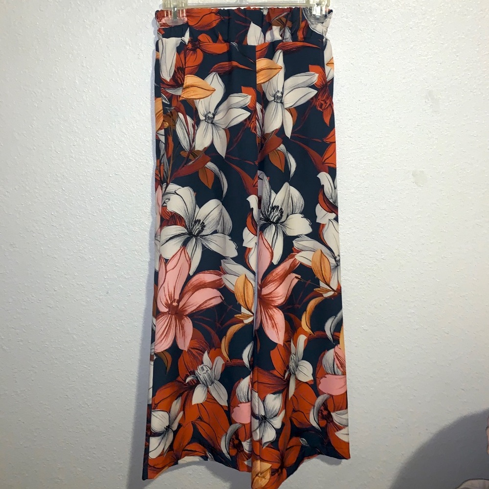 Floral pants w elastic waist